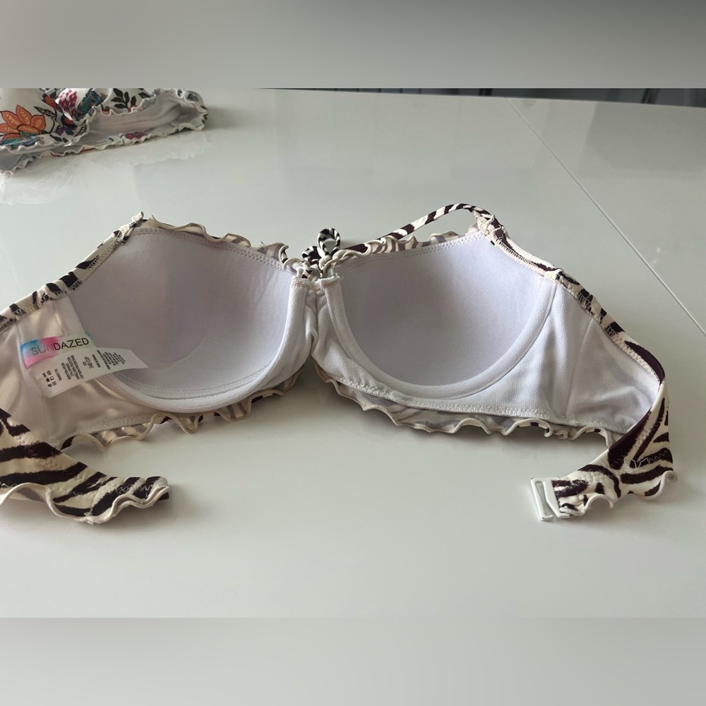 Sundazed Zebra Print Bikini Top 34D - Picture 5 of 6